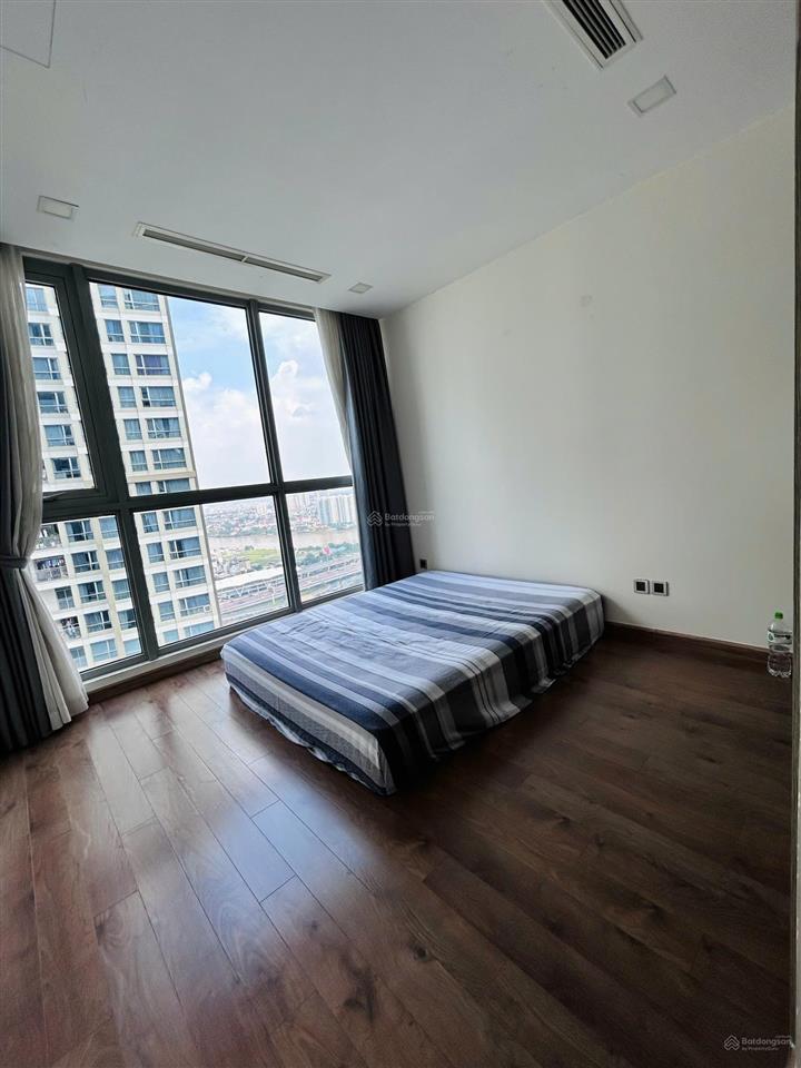 Bán 2pn vinhomes central park  view sông công viên, nhà nội thất cơ bản. dt 87,5m2,  0397 383 ***