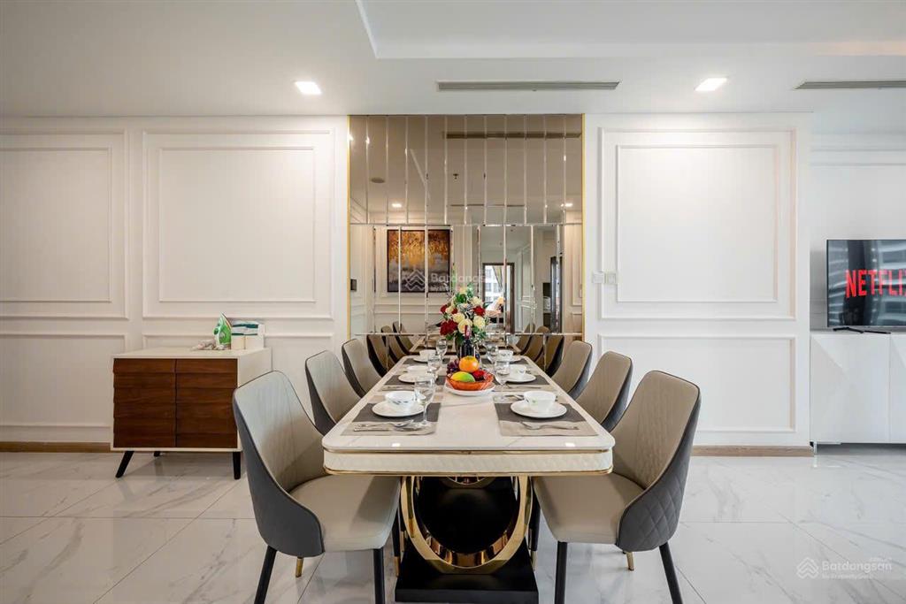 Cho thuê 3pn vòng cung vinhomes toà the landmark 81, giá 42tr dt 109m2 full nội thất,  0397 383 ***