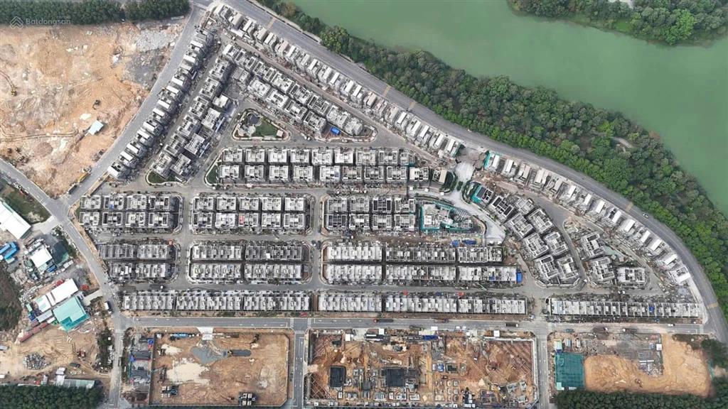 Thu hồi vốn căn biệt thự song lập the orchard, giá 15,7 tỷ 160 m2, thanh toán tới 30.6.27