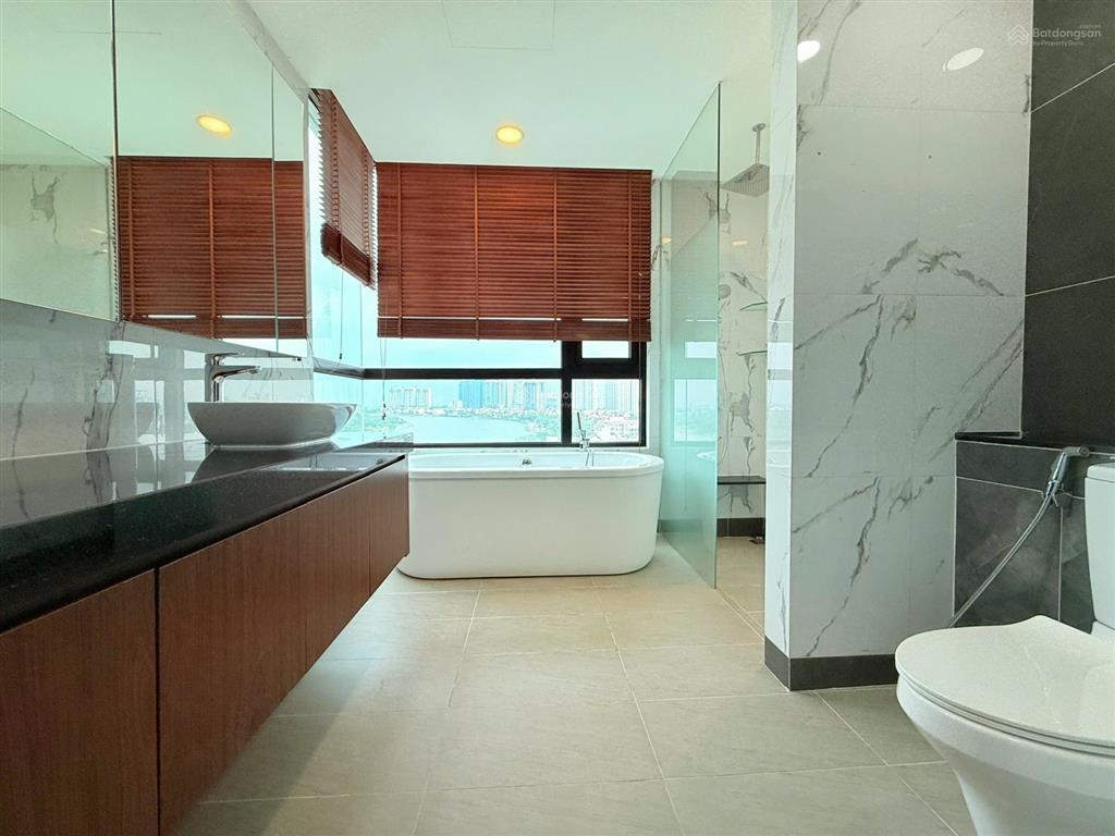 D'edge bán gấp căn 4pn góc, 189m2,đã có sổ, view sông trực diện, thang máy riêng. full nt. giá 30t