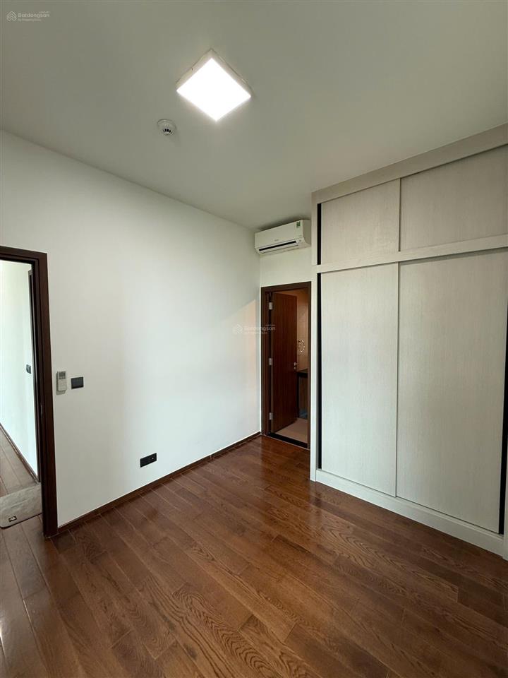 D'edge căn 3pn thang máy riêng vào tận căn hộ, lầu trung, view sông sg cực đẹp. xem nhà 24/7