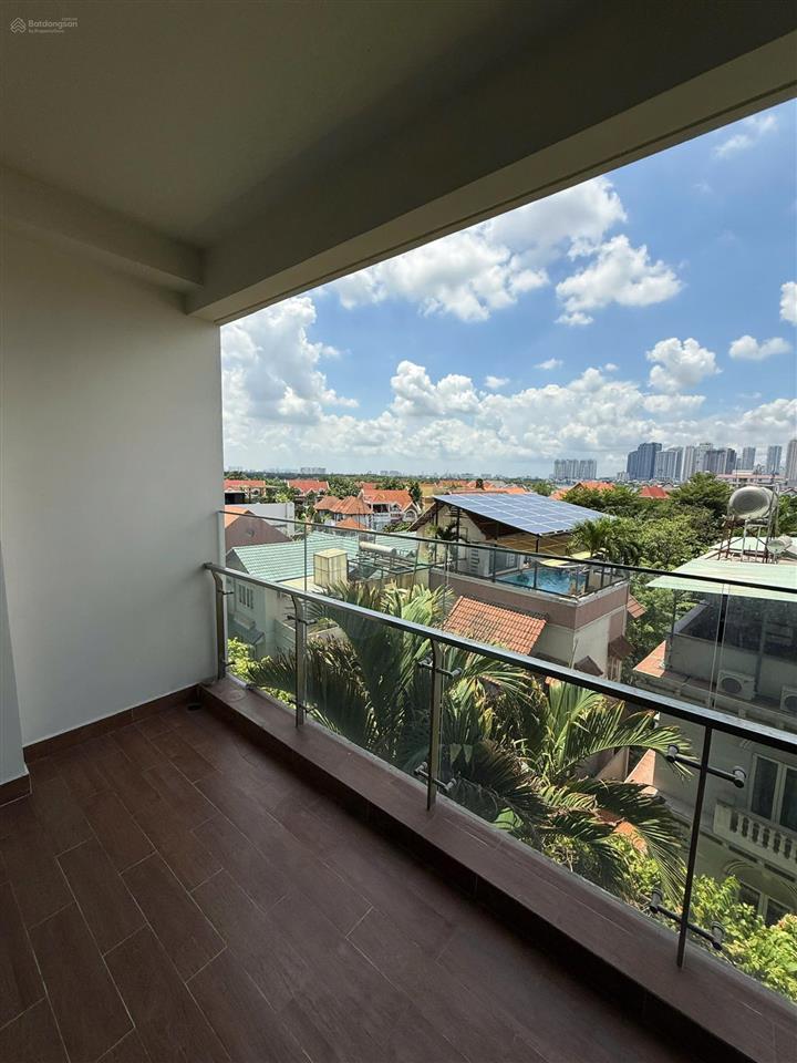 D'edge căn 3pn thang máy riêng vào tận căn hộ, lầu trung, view sông sg cực đẹp. xem nhà 24/7