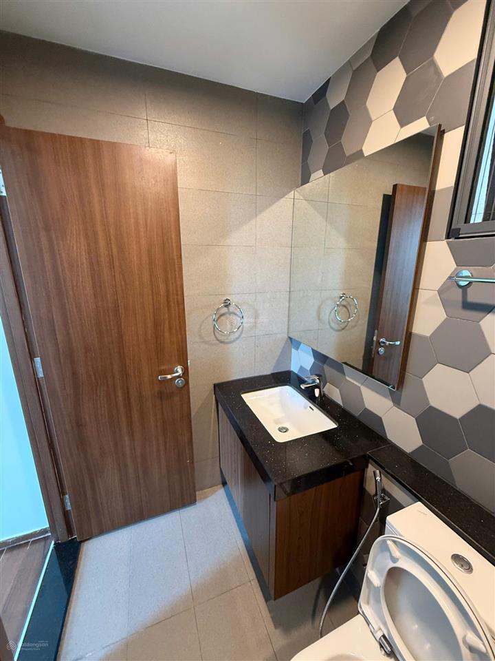 D'edge căn 3pn thang máy riêng vào tận căn hộ, lầu trung, view sông sg cực đẹp. xem nhà 24/7