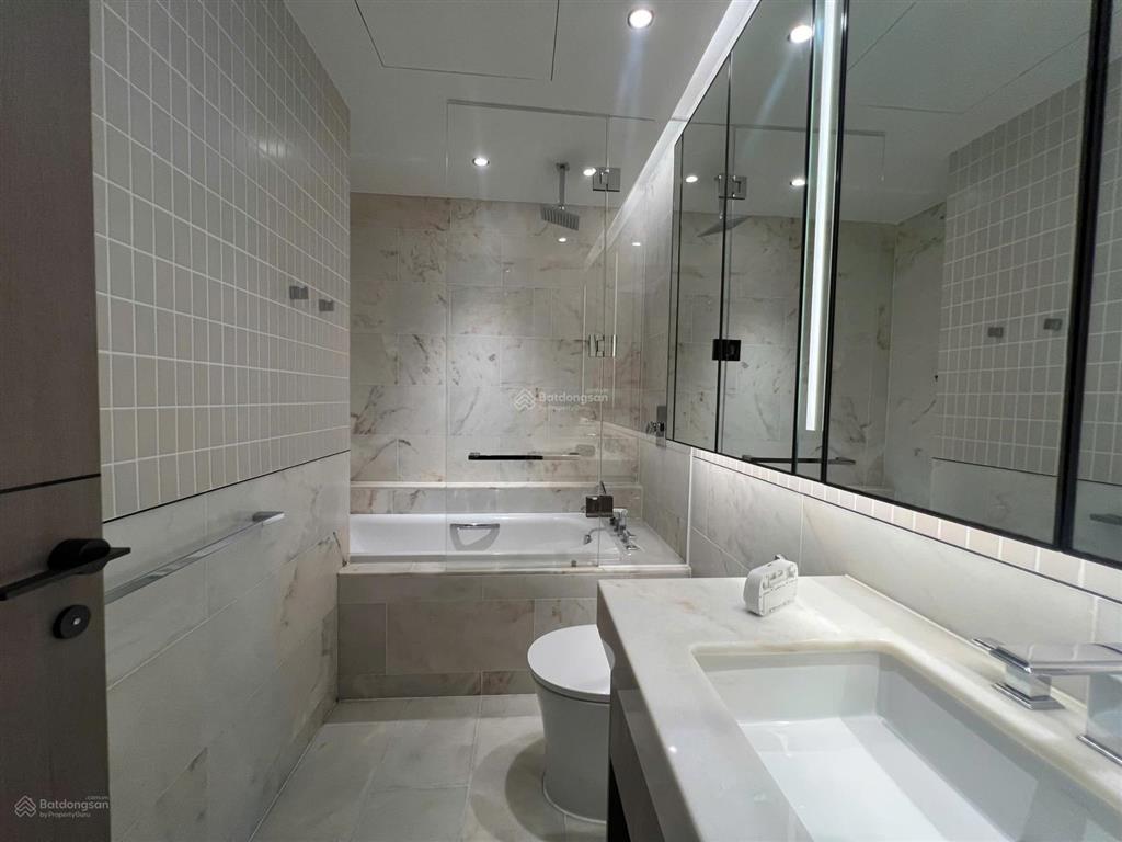 Bán cc grand marina saigon, 23,9 tỷ, 72m2, 1pn+1, 1wc, full nt, shld, q1, hcm  giá siêu hời