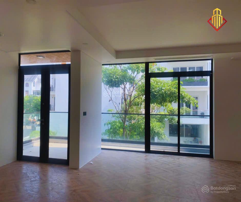 Chính chủ cho thuê văn phòng mới xây xong view sông saigon kế bên ubnd tp.thủ đức