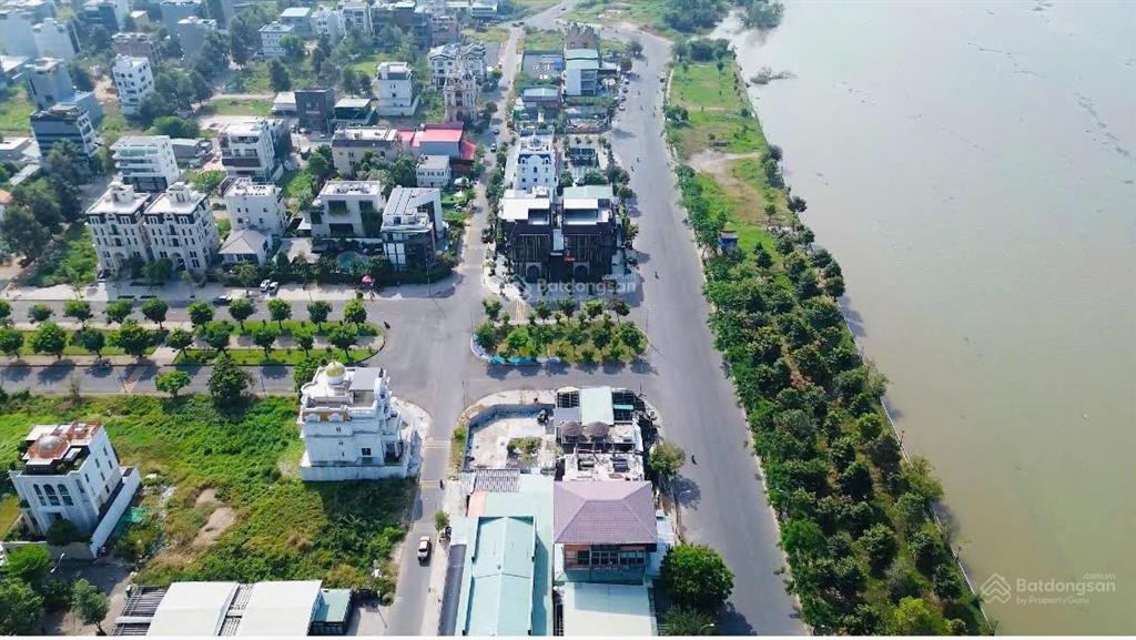 Chủ ngộp tiền ngân hàng cần bán gấp căn nhà ngay đảo kim cương view sông sài gòn