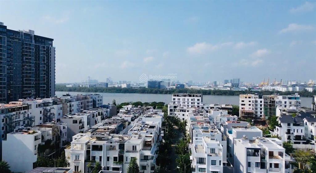 Chủ ngộp tiền ngân hàng cần bán gấp căn nhà ngay đảo kim cương view sông sài gòn