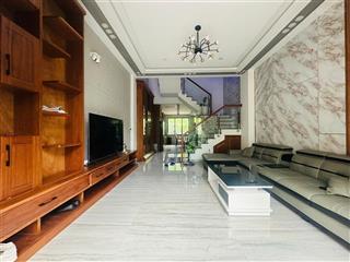 Xuất ngoại bán căn nhà 3 tầng full nội thất đường lê thiệt giá 6,8 tỷ tl nhà hiện đại sổ hồng sẵn