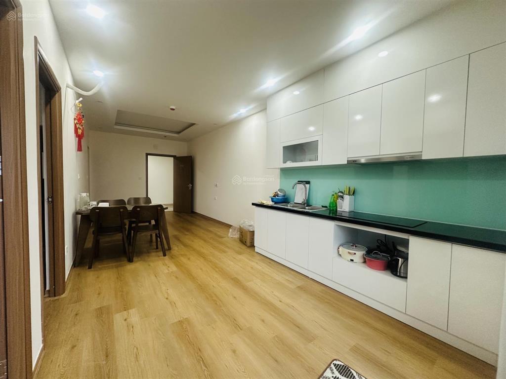 Gấp bán căn góc 2pn, 2wc 2,15 tỷ view bể bơi  logia rộng 2m sang nhượng tự do