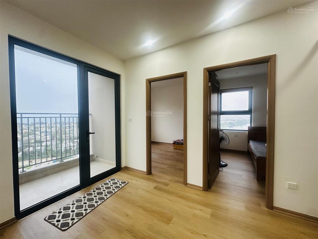 Gấp bán căn góc 2pn, 2wc 2,15 tỷ view bể bơi  logia rộng 2m sang nhượng tự do