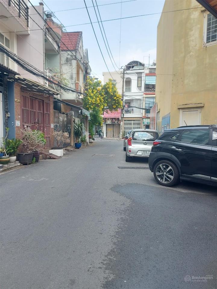 Hẻm nhựa 6m huỳnh văn bánh nhà 7 phòng ngủ kinh doanh thuê tự khai thác nhĩnh 11 tỷ