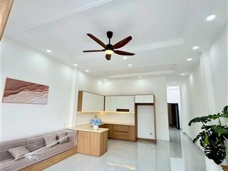 Cần bán căn nhà mới xã hàm liêm full nội thất