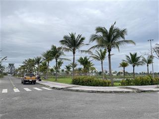 Duy nhất lô biệt thự hoa hậu 180m2 đẹp nhất khu đầm sen, nhanh tay chốt ngay nhé ạ.