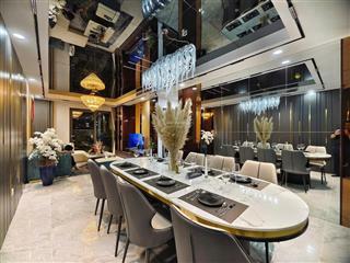 Chính chủ bán căn hộ 3 phòng ngủ 115m2 view hồ và cung thiếu nhi (cam kết lot xe ô tô). giá 10,1 tỷ