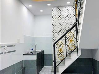 Tôi bán nhà 30 m2, 1 trệt. 1 lầu đúc. tuyệt đẹp. quận 7, giá  649 triệu