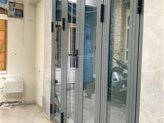 Tôi cần bán nhà 24m2 sd, 1 trệt, 1 đúc, sổ hồng riêng. mặt tiền nhà 3,5 m, quận 7, giá 1,37 tỷ