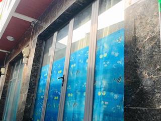 Tôi bán nhà dtsd 40 m2, sổ hồng, 1 trệt 1 lầu đúc, tuyệt đẹp. khu dân trí cao. giá 1,28 tỷ