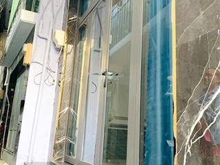 Tôi bán nhà 49 m2 sd, xe hơi đến nhà, 1 trệt 1 lầu, tuyệt đẹp, quận 7, giá 2,29 tỷ