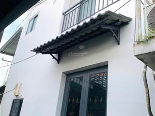 Tôi bán nhà 60 m2 sd, 1 trệt, 1 lầu, 2 pn, 2 wc, tuyệt đẹp, quận 7, giá 1,39 tỷ