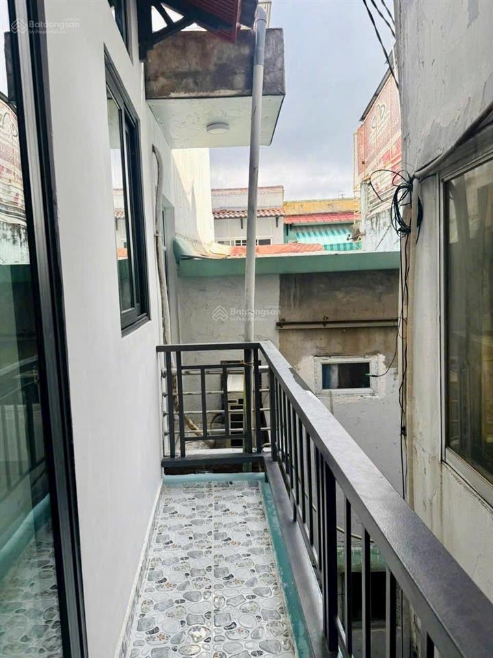 Tôi bán nhà 42 m2, 1 trệt.1 lầu đúc, 2 pn, 2 wc, tuyệt đẹp, quận 7, giá  1,65 tỷ