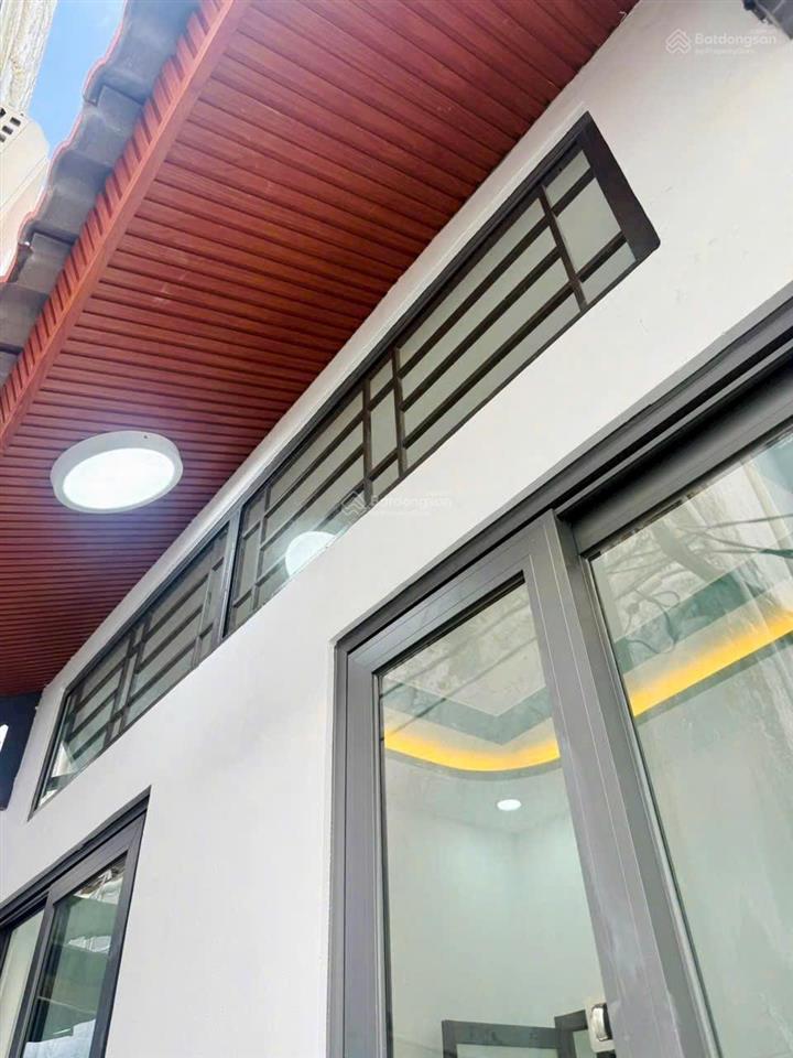 Tôi bán nhà 42 m2, 1 trệt.1 lầu đúc, 2 pn, 2 wc, tuyệt đẹp, quận 7, giá  1,65 tỷ