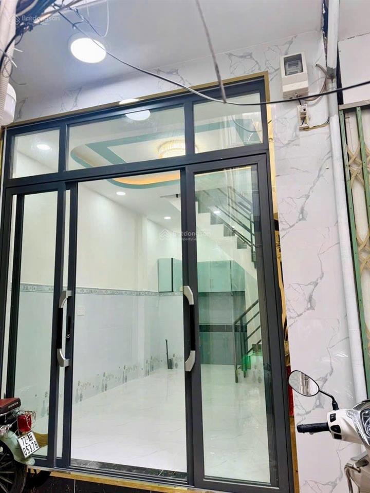 Tôi bán nhà 42 m2, 1 trệt.1 lầu đúc, 2 pn, 2 wc, tuyệt đẹp, quận 7, giá  1,65 tỷ