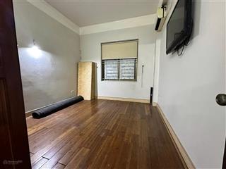 Bán chung cư thang bộ việt hưnglong biên 80m2 2n1wccăn góc đông namgiá 2.95 tỷ (thương lượng)