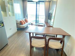Bán chung cư vinhomes symphony long biên60m 2n2wc tầng trungview hồ sensổ đỏ sẵn sànggiá 6.4 tỷ
