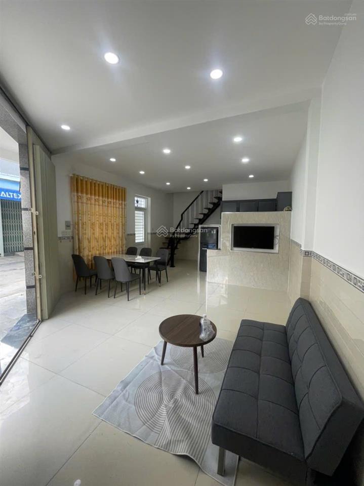 Bán nhà 2 mt đường b6 vcn phước hải nha trang