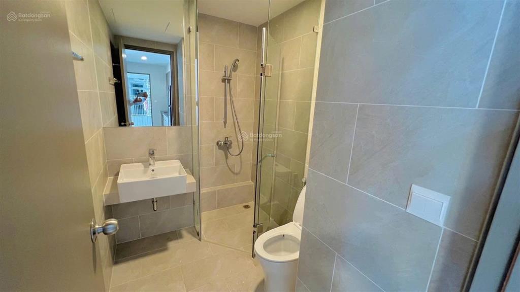 Sổ hồng, nhà mới 100% sang nhượng căn góc 2pn + , 2wc view hồ bơi tháp b2 westgate