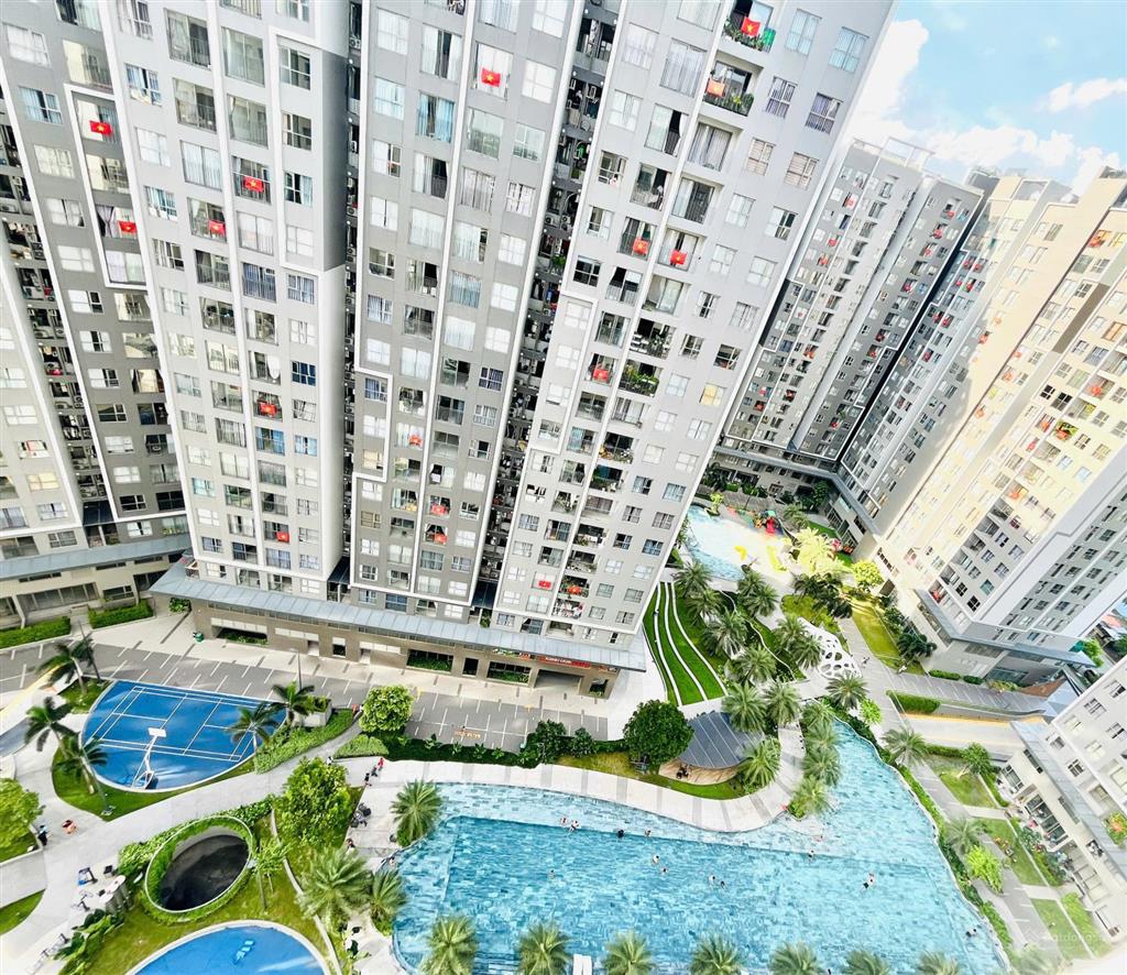 Sổ hồng, sang nhượng căn 59m2 view hồ bơi lầu đẹp tháp b2 westgate an gia