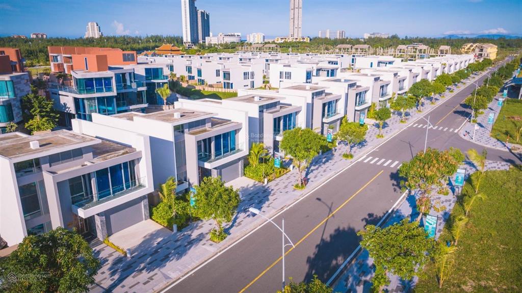 Bán lô mặt tiền đường lớn trong kđt oneworld ven biển nam đà nẵng, sổ đỏ sẵn