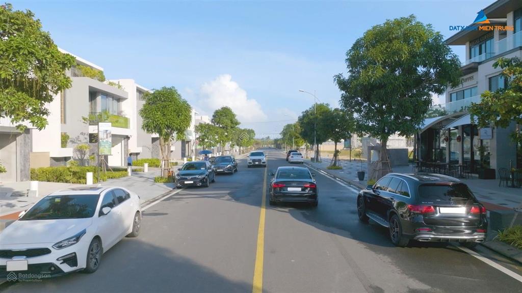 Bán lô mặt tiền đường lớn trong kđt oneworld ven biển nam đà nẵng, sổ đỏ sẵn