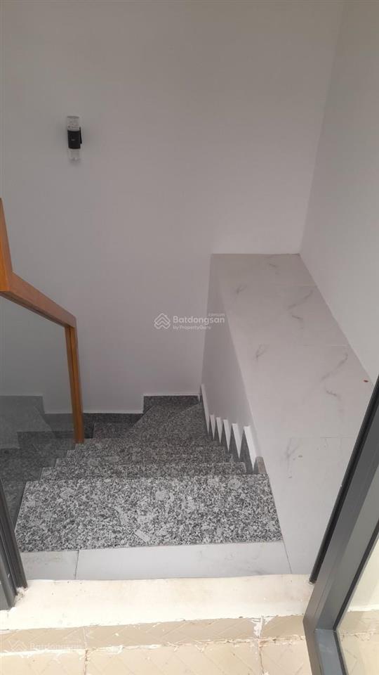 Bán nhà hxh tô hiến thành, p13, q. 10 giá chỉ 15 tỷ tl dt 4x20 (cn 80m2) kc trệt lửng 2 tầng st