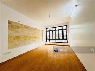 Bán nhà phân lô tô tô tránh cầu giấy dt 60m 17.5 tỷ  view thoáng vĩnh viễn  nhà đẹp ở ngay