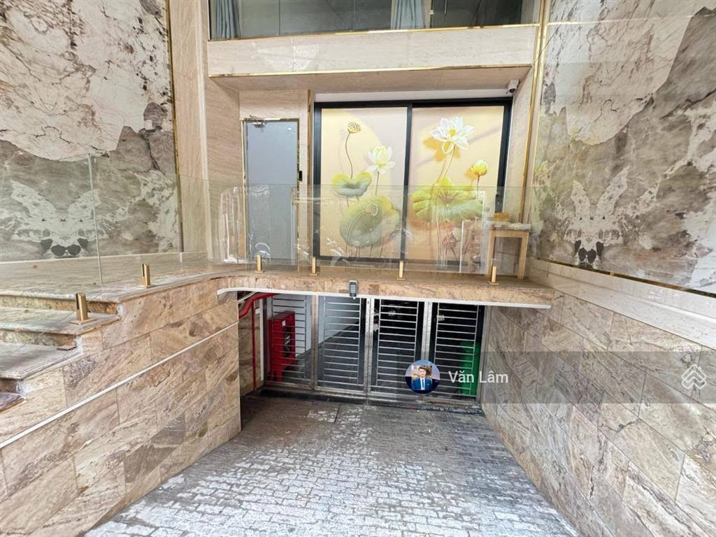 Mỹ đình 120m2, 45 tỷ tòa chdv 8 tầng thang máy, 18 phòng full nội thất  ô tô tránh  có hầm