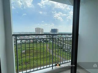 Giá tốt nhất  căn góc hai mặt thoáng , 2pn 2wc, dt 70m2 view đẹp tại q7 boulevard