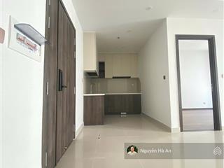 Giá tốt nhất  căn hộ q7 boulevard, diện tích 69,5m2 gồm 2pn2wc tầng cao hướng mát.