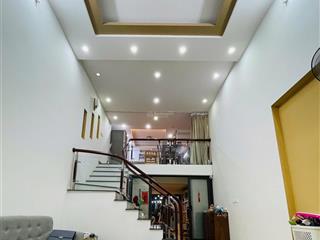 Nhà chùa láng, đẹp, ở luôn, đầy đủ đồ, ngõ đi thông, thoáng trước sau, gần trường đại học, 41m2x5t