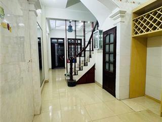 Bán nhà đội cấn, ba đình, 2 thoáng trước sau, 50 ra phố, ngõ nông thẳng, dân xây, ở sướng 41m2
