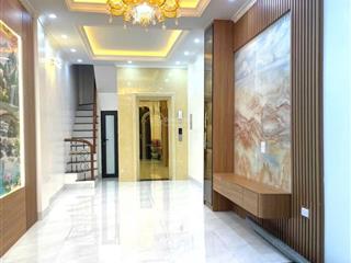 Mới cứng, trần thái tông 47m, thang máy, ngõ thoáng, thông, đầy đủ đồ, ở luôn, full tiện ích