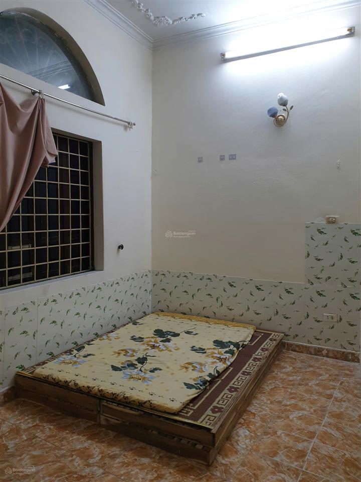 Cho thuê nhà nguyên căn 3 tầng 1 tum ngõ linh quang