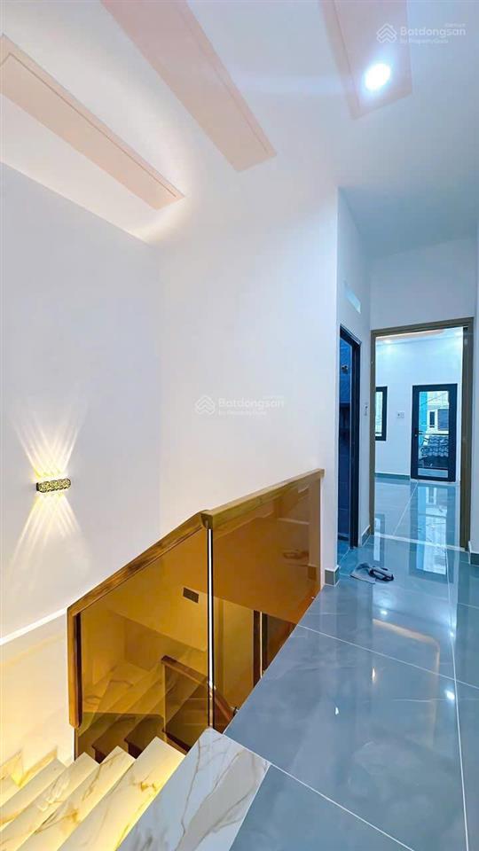 Bán nhà mới đẹp q4 dt 3,5*13m khu dân cư 2 tấm 3pn, 1/ tôn đản giá 4tỉ899 sổ riêng cách mt 50m