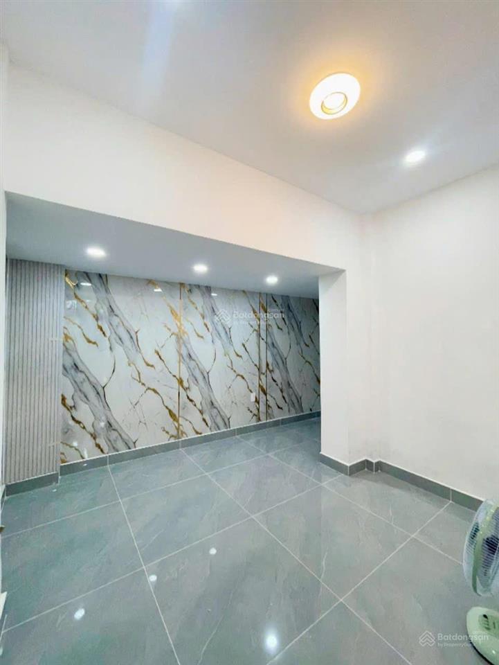 Bán nhà mới đẹp q4 dt 3,5*13m khu dân cư 2 tấm 3pn, 1/ tôn đản giá 4tỉ899 sổ riêng cách mt 50m