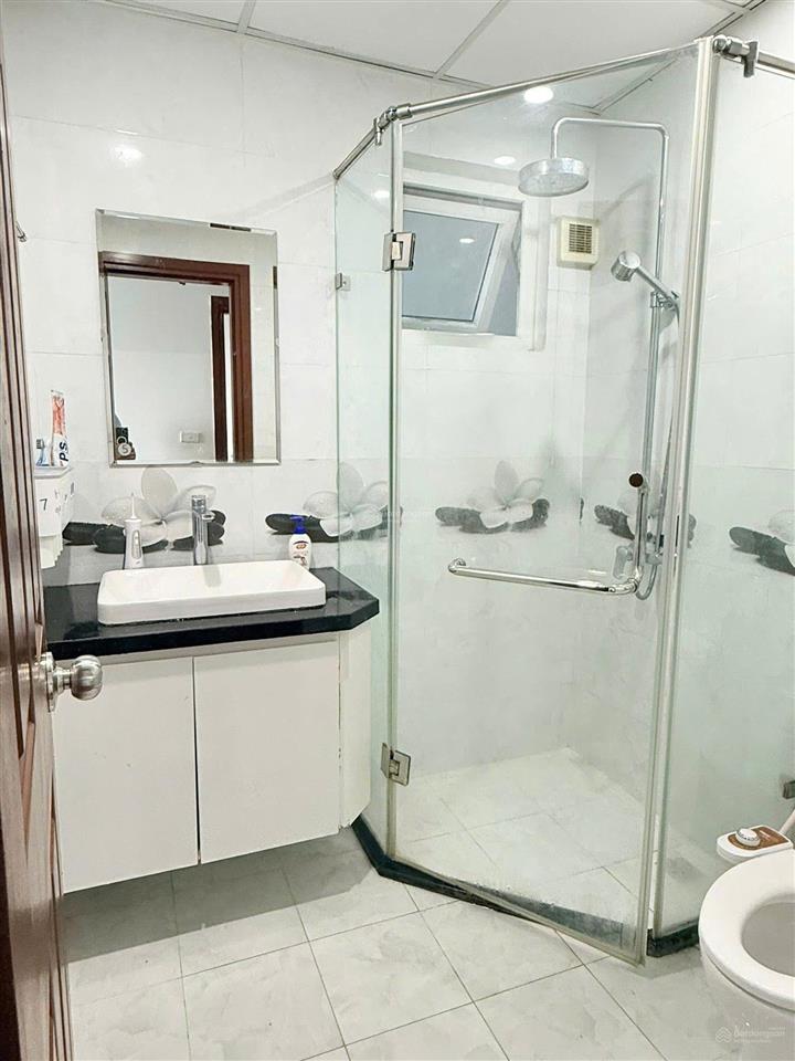 Bán căn hộ d22 bộ tư lệnh biên phòng  trần bình 81m2  3pn 2vs 6,46 tỷ căn góc, sẵn nt