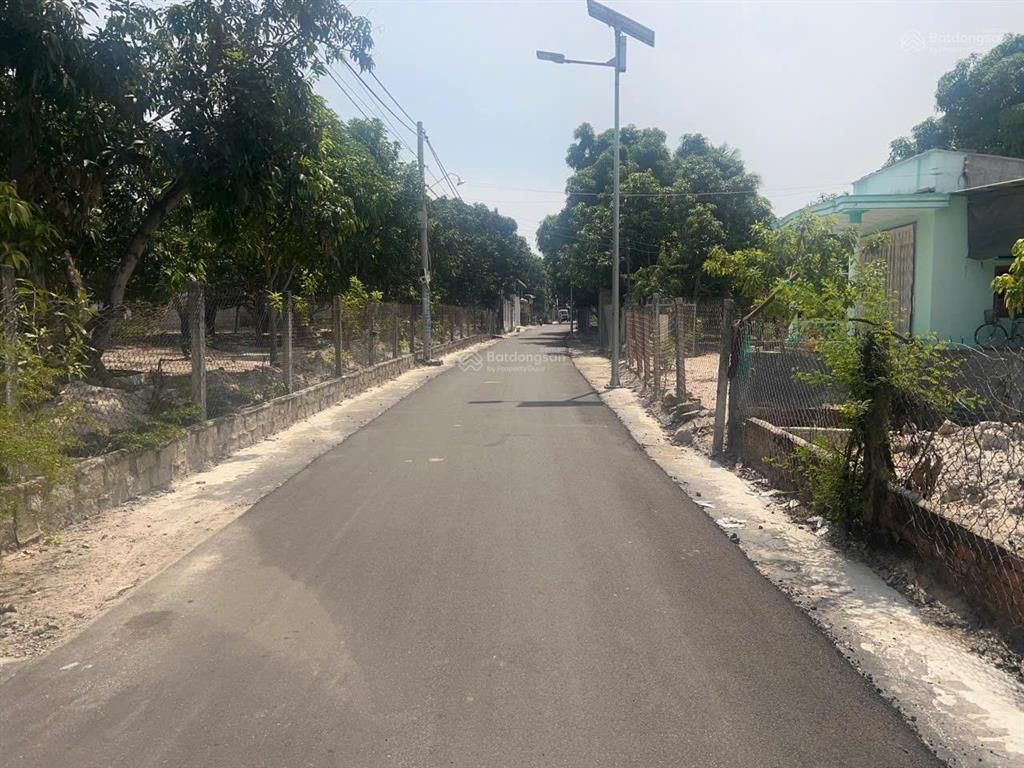 Khu an toàn gần đầm thuỷ triều, ngang 7m, giá 2.8 tỷ