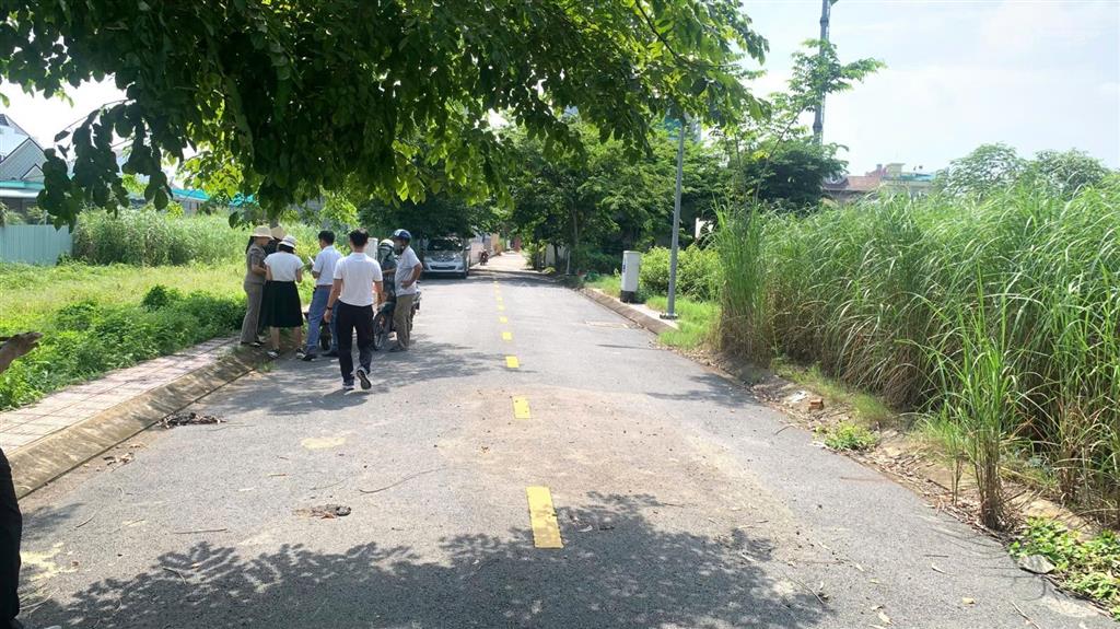 Hot. nền 2 tỷ 7, sổ hồng riêng |5x10m | vừa túi tiền, ngay chợ đệm, ủy ban nhân dân, trường học