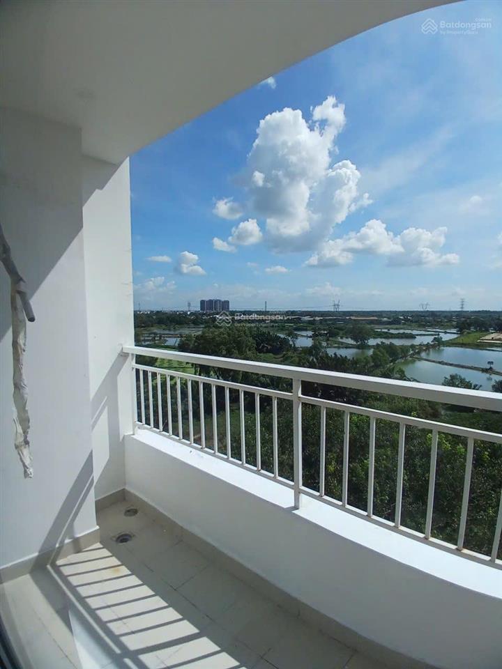 Hot 92m2 to rộng rẻ sổ hồng sẵn 2pn 2wc có ban côngtiền mặtchủ nhà thiện chíxem nhà 24/7