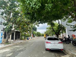 Bán lô đất khu dân cư phân lô đường 339, phước long b. dt 5,5x15m đường oto 7m. giá 7 tỷ có tl