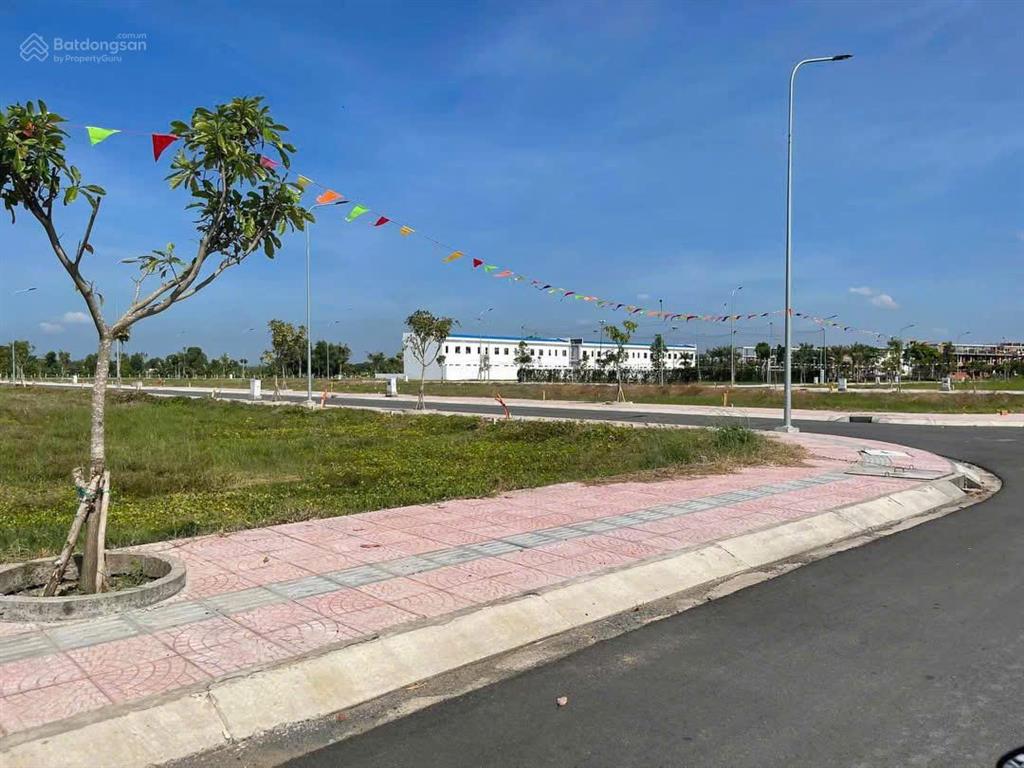 Bán đất nền quận 9  mặt tiền đường lớn  100m2  full thổ cư  sổ riêng từng nền  giá 50 triệu/m2